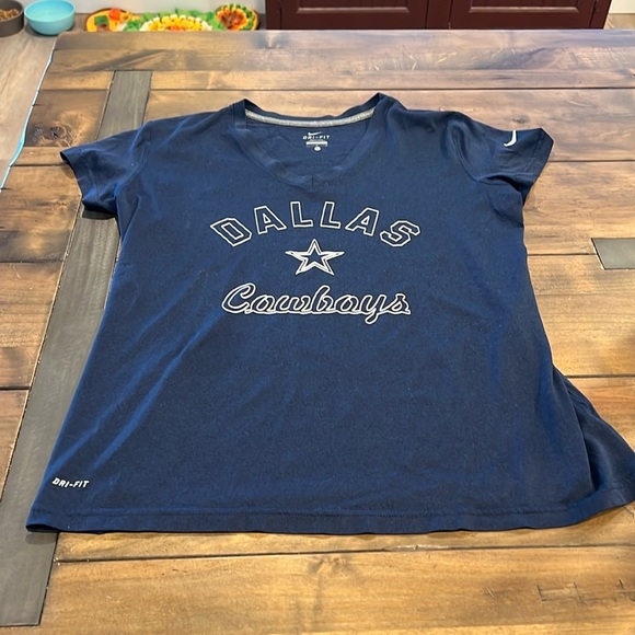 Nike Tops - Nike dri-fit v neck women’s Dallas cowboys shirt size large excellent condition